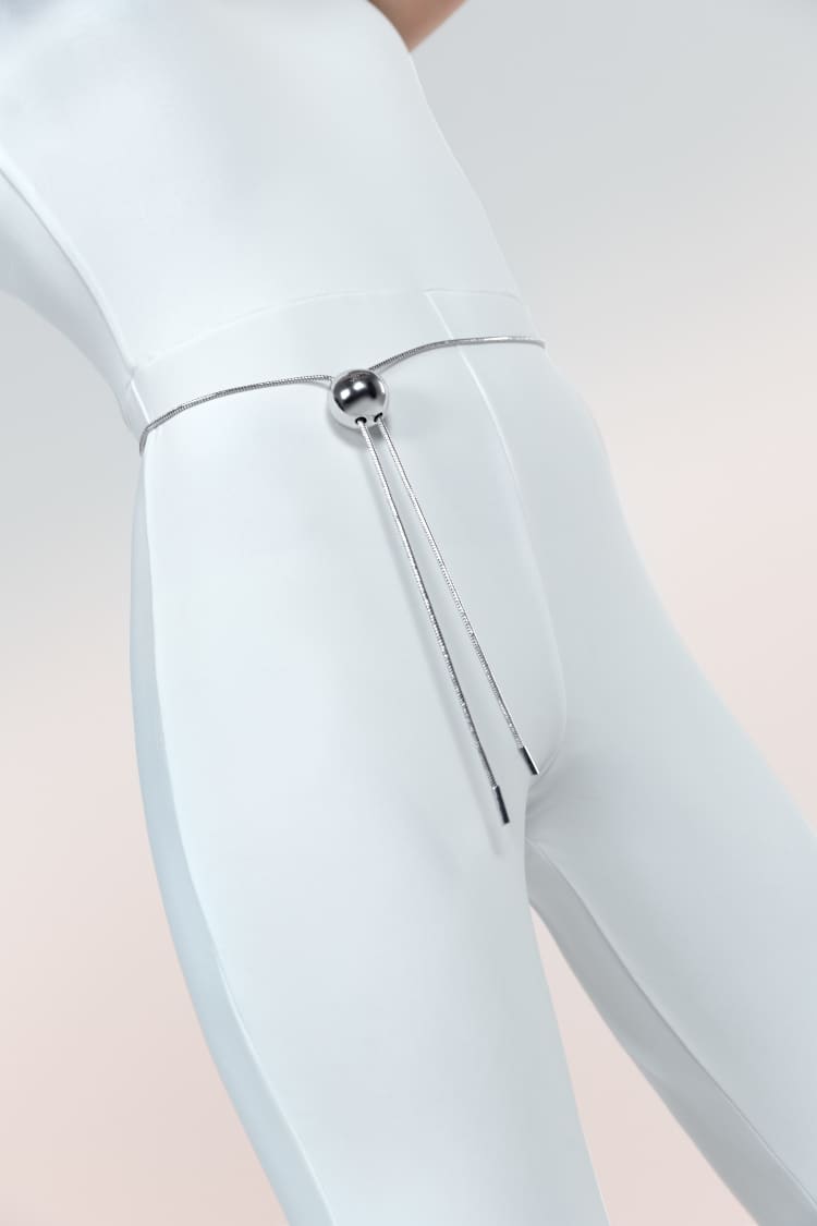 Collar de plata con nudo corredizo