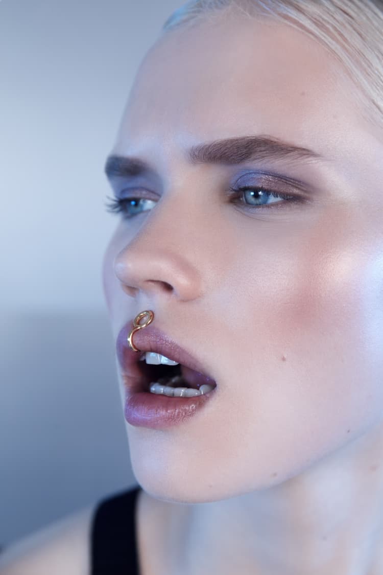 Aro labial de oro