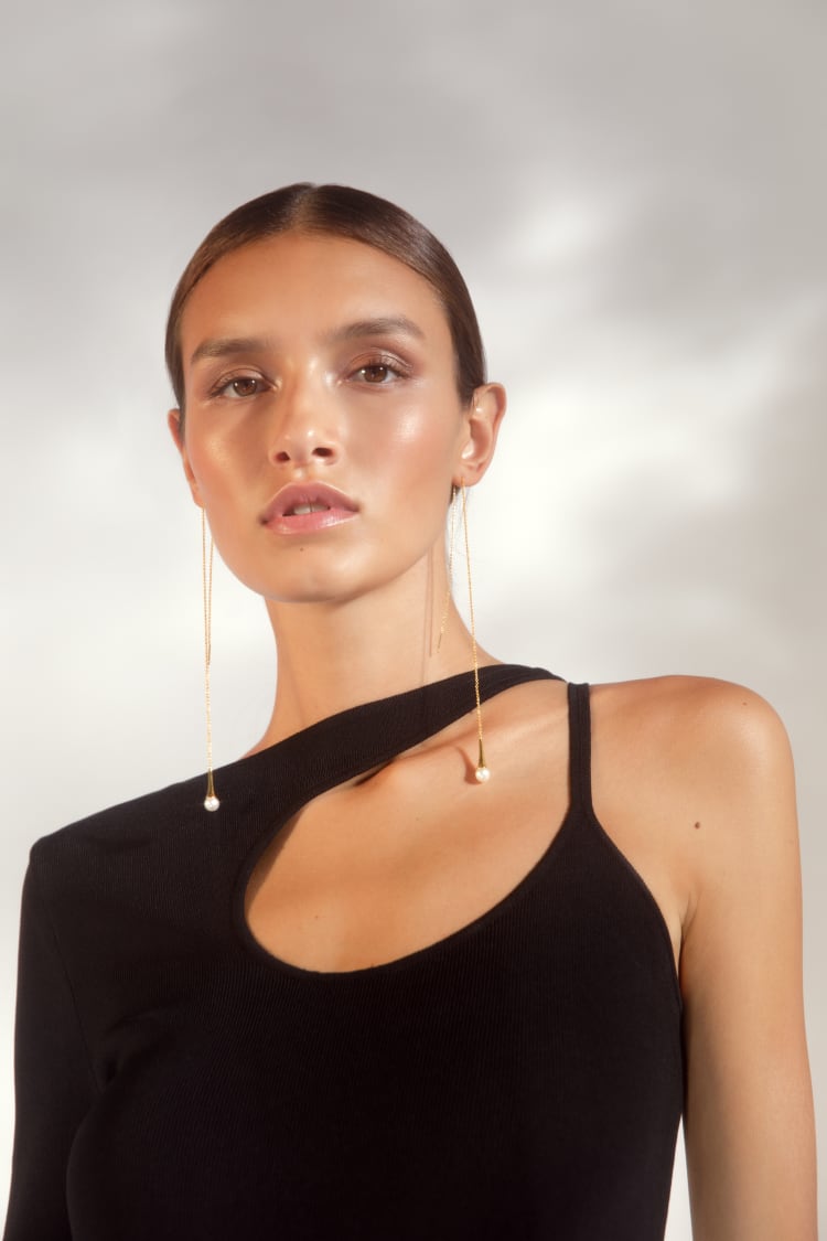 Pendientes colgantes de oro con perla