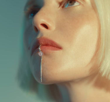Aro de labio de plata con cadena