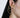 Ear cuff de aro con espirales doradas
