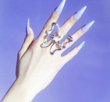 Anillo grande de mariposa de plata
