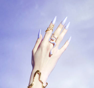 Anillo midi de oro líquido