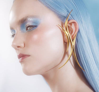 Ear cuff audaz dorado con pinchos