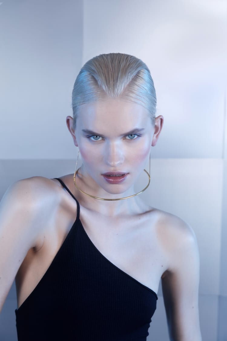 Collar único de oro