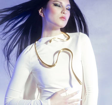 Collar de oro líquido