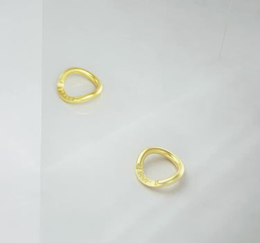 Pendiente ear cuff circular en oro