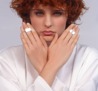 Anillo cuadrado de plata