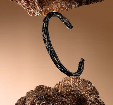 MAM | CUPRA Pulsera Voronoi en rutenio con detalles de cobre