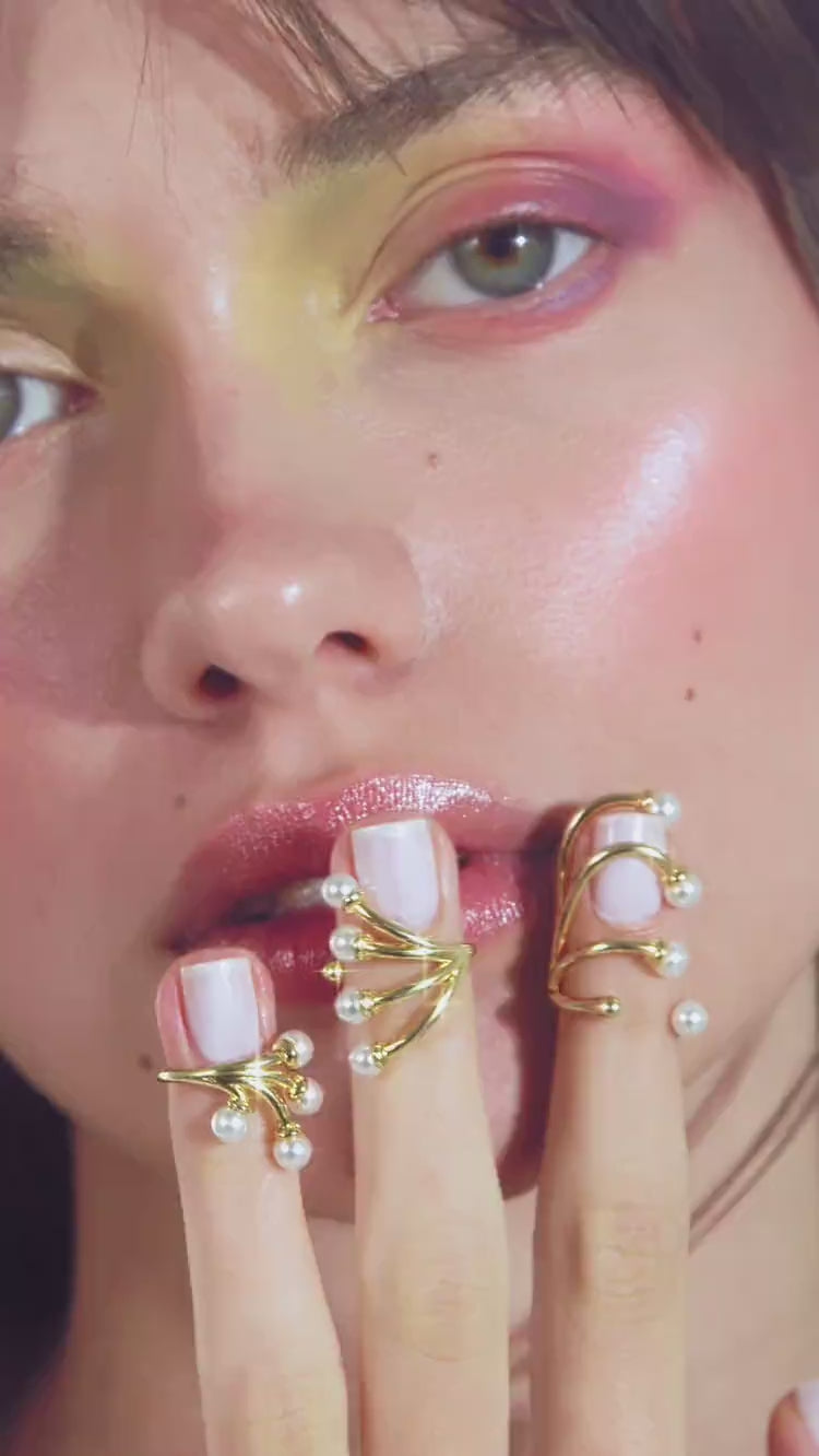 Set de anillos para uñas con mini perlas