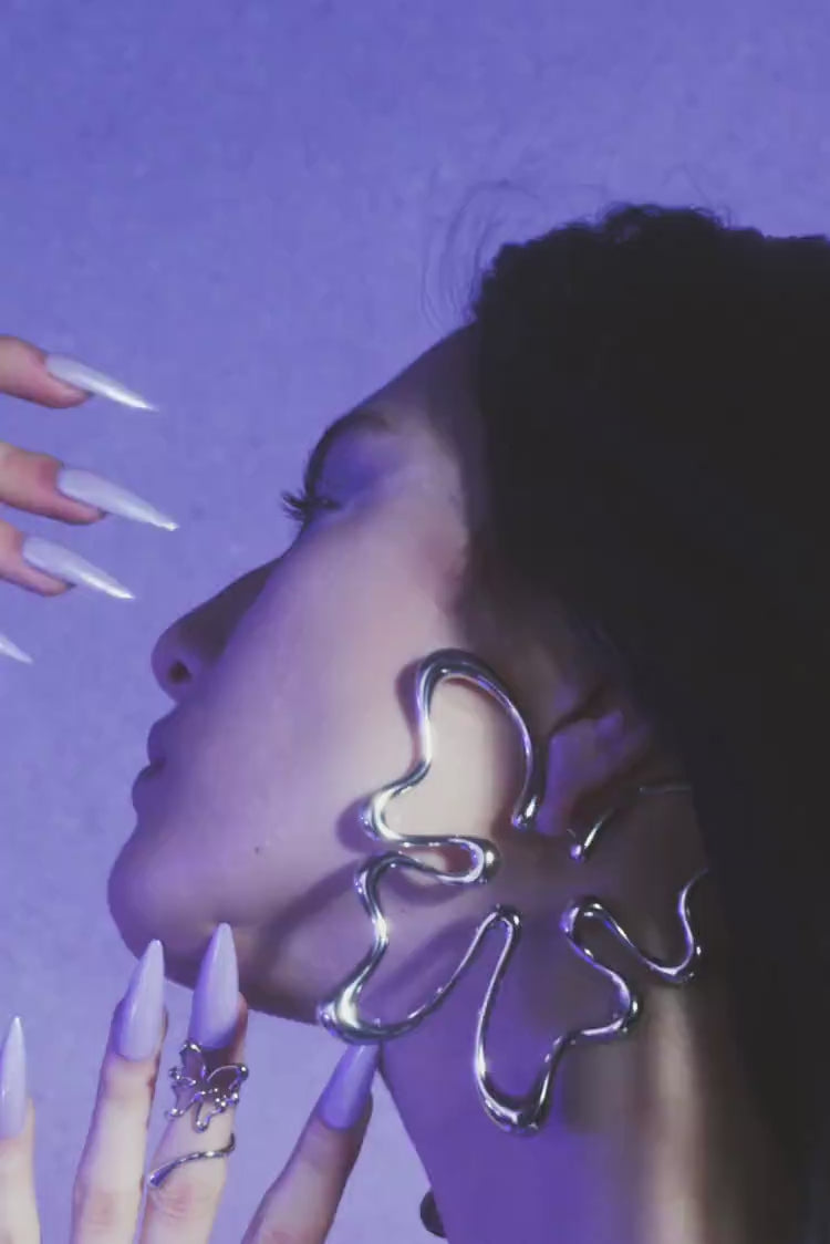 Pendiente grande de mariposa de plata